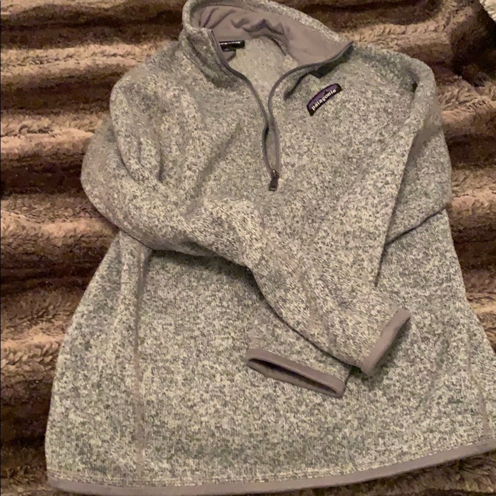 Patagonia size Xs 3/4 zip